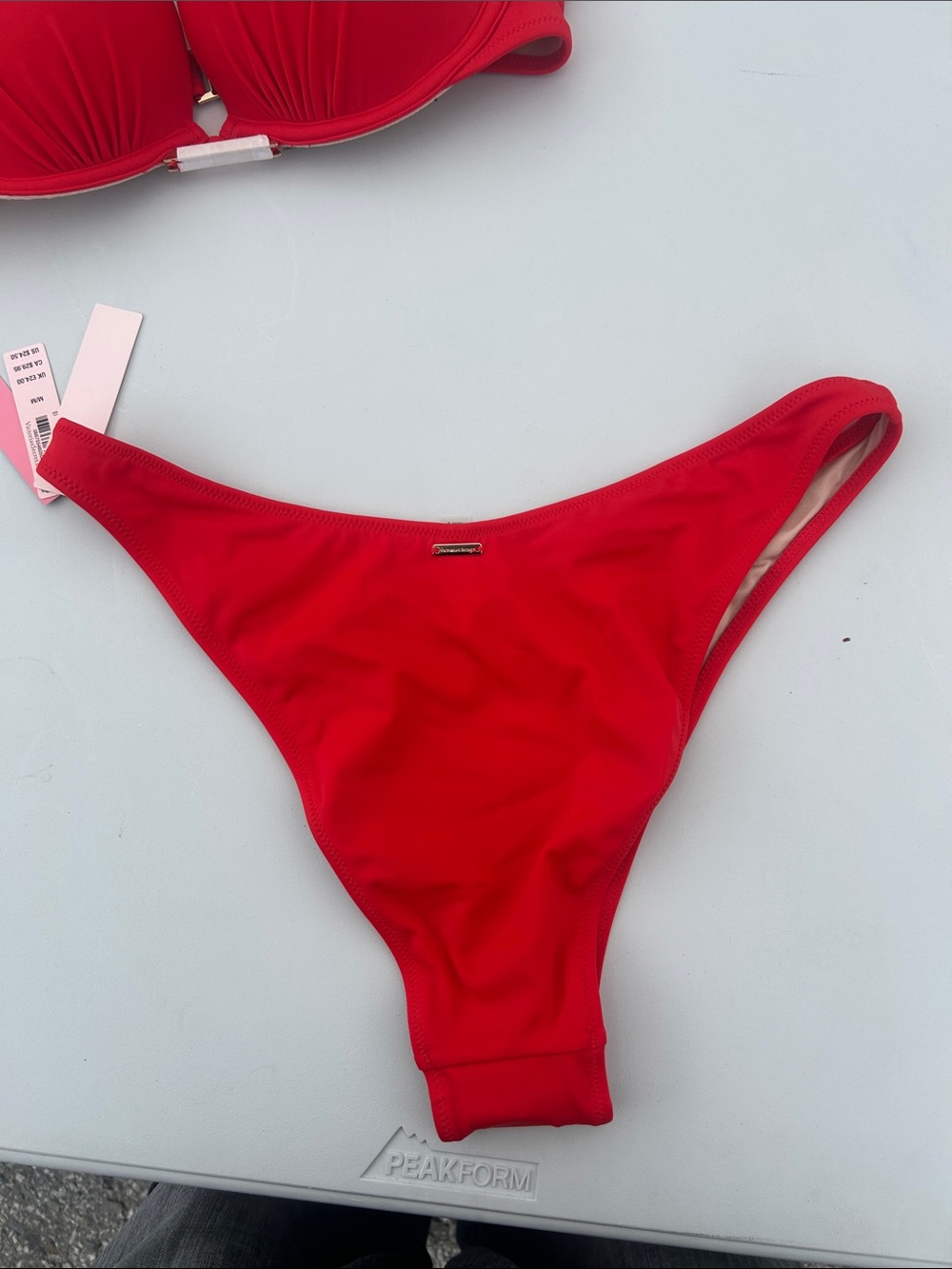 Victoria's Secret Red Push-Up Bikini Set with Gold Clasp NWT M / 34B - Picture 4 of 8